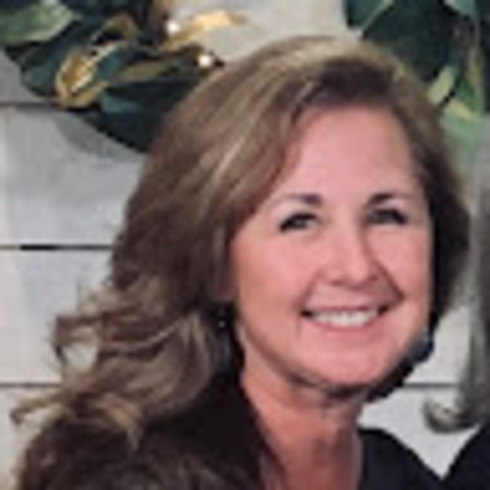 Meet your Posher, Laurie